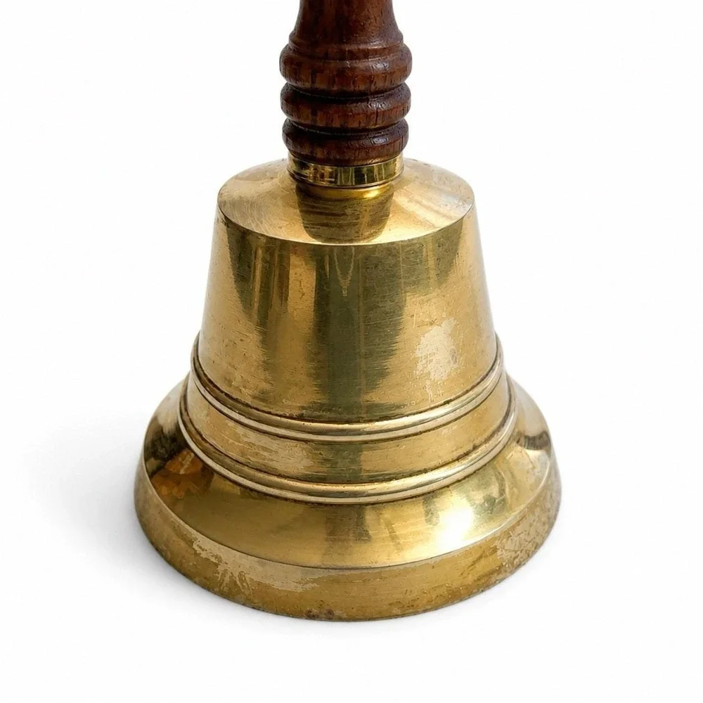 Vintage‎ Heavy Solid Brass Hand Bell Wood Handle Loud Farmhouse Dinner Bell